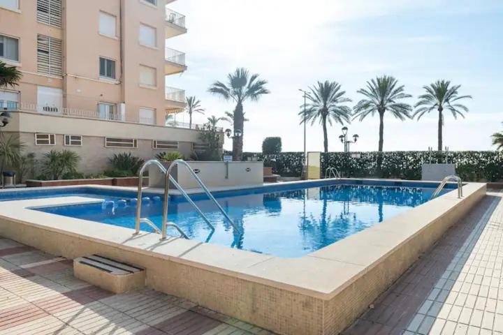 Sea Front Apart. 2 Pools / 1ª Linea. 2 Piscinas Apartment Segur de Calafell Exterior photo